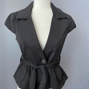 Guess short sleeve jacket